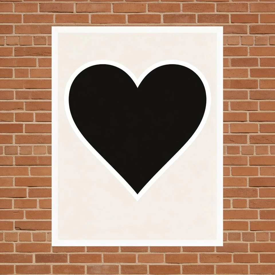 heart-pfp-black-white-outline-contrast-minimal-instagram Black heart pfp with white outline and high contrast minimal design perfect for Instagram aesthetic and Discord clean profiles