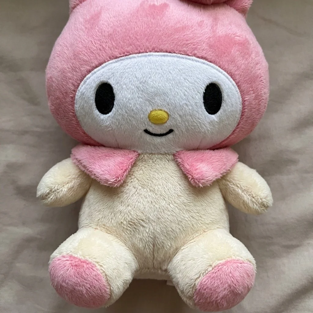 my-melody-pfp-plush-toy-soft-fabric-texture-cozy Soft plush My Melody pfp showing fabric texture and cuddly toy aesthetic perfect for cozy Discord profile pictures