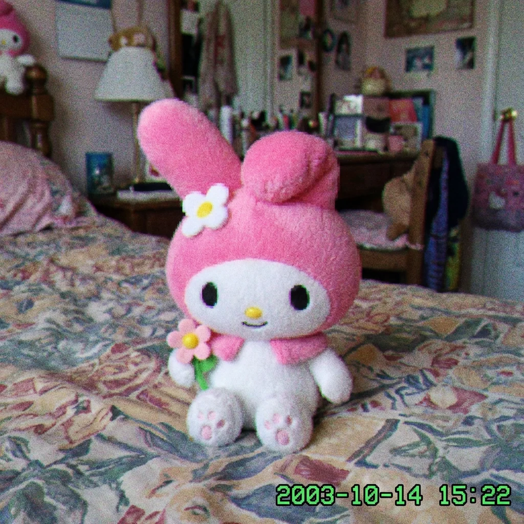 my-melody-pfp-y2k-flip-phone-camera-quality-retro Y2K My Melody pfp with vintage flip phone camera quality and grainy aesthetic perfect for nostalgic TikTok profile pics