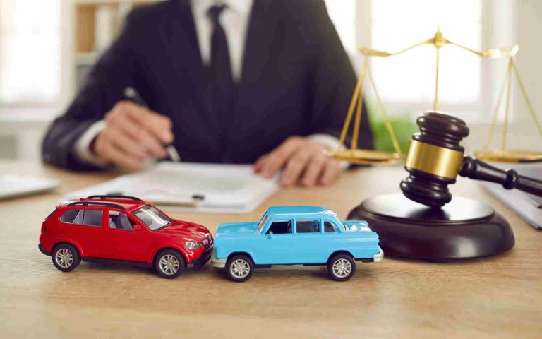 Personal Injury Lawyer in Houston, Texas: How Attorneys Investigate Intersection Collisions